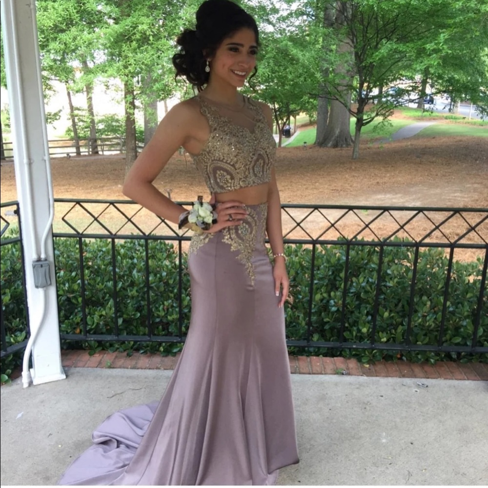 PROM DRESS - Picture 5 of 5